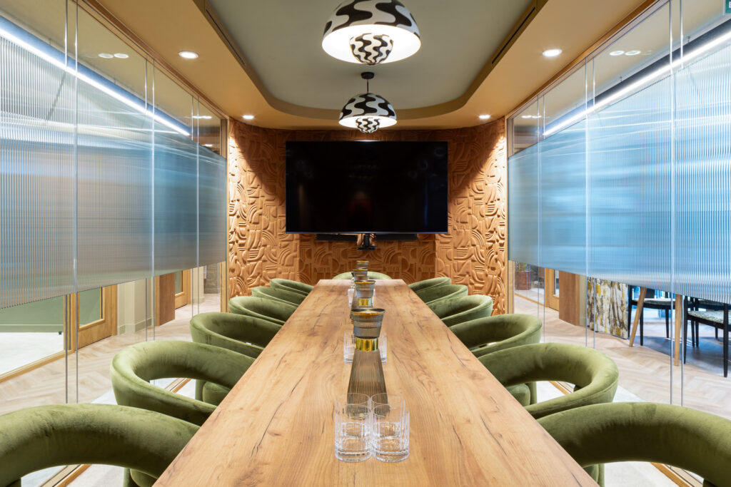 راهنمای کامل انتخاب صندلی مناسب برای جلسات طولانی‌مدت