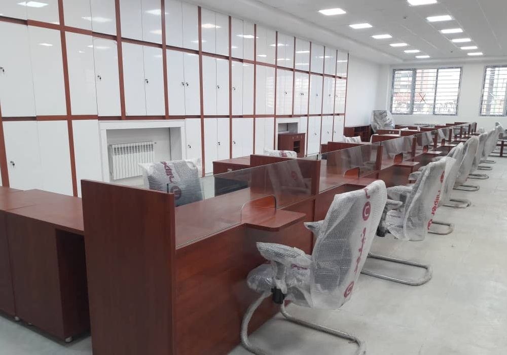 صندلی اداری مناسب دفاتر بیمه
