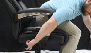 صندلی مناسب افراد قد بلند