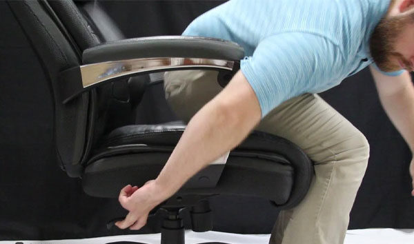 تنظیم ارتفاع و تکیهگاه صندلی اداری